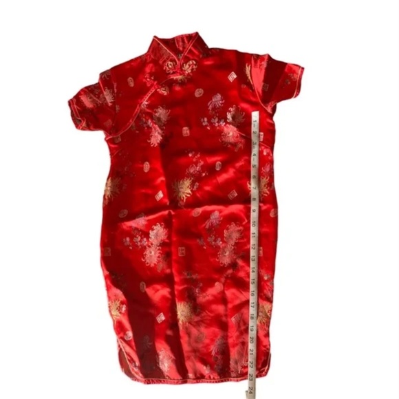 ESME Traditional Dress - Picture 3 of 9